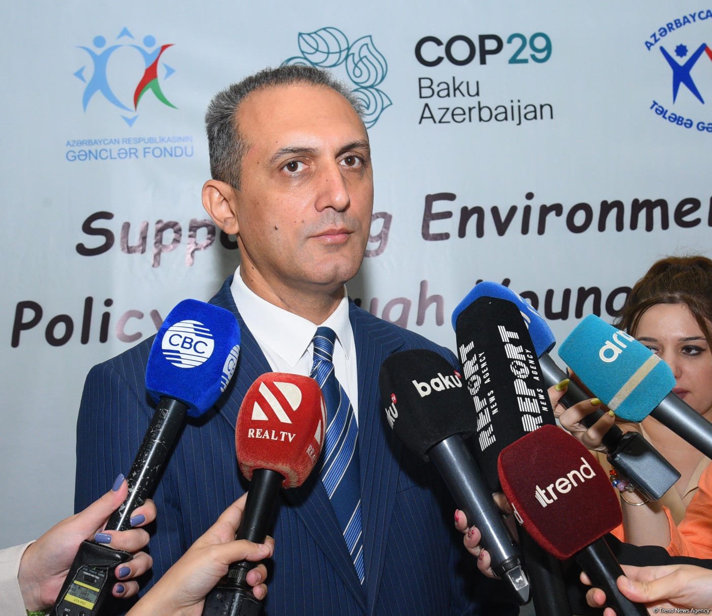 В Баку состоялся Международный молодежный форум (ФОТО)