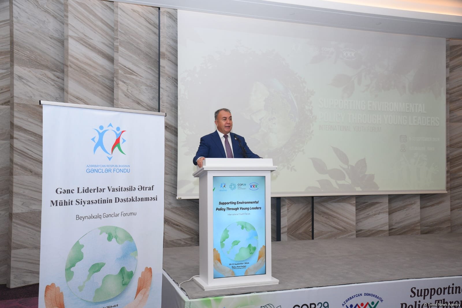 В Баку состоялся Международный молодежный форум (ФОТО)