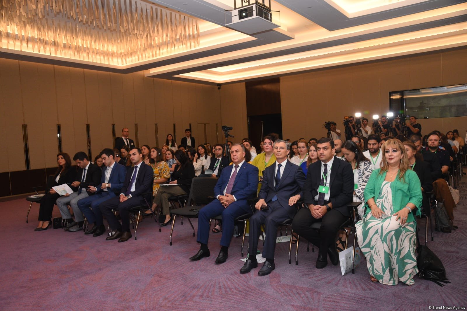В Баку состоялся Международный молодежный форум (ФОТО)