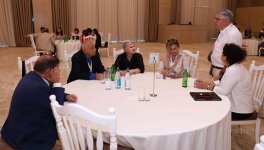 В рамках Форума азербайджанских ученых, проживающих за рубежом, прошел ряд мероприятий (ФОТО)
