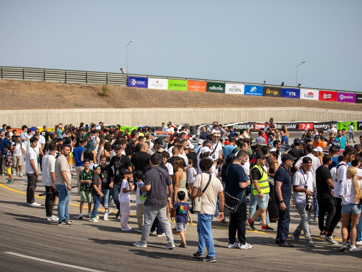 В Азербайджане впервые прошли соревнования "Formula Drift Azerbaijan" (ФОТО)