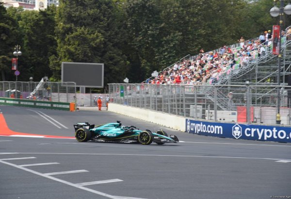 Яркие моменты соревнований "Формулы-1" в Баку (Фоторепортаж)