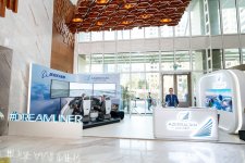Dreamliner от AZAL и Boeing: испытайте себя в роли пилота на симуляторе (ФОТО)