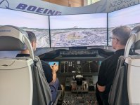 Dreamliner от AZAL и Boeing: испытайте себя в роли пилота на симуляторе (ФОТО)