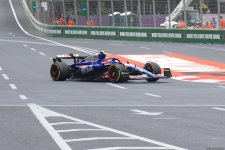 Яркие моменты соревнований "Формулы-1" в Баку (Фоторепортаж)