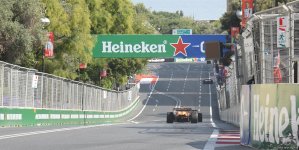 В Баку завершились вторые свободные заезды команд "Формулы-1" (ФОТО) (Обновлено)