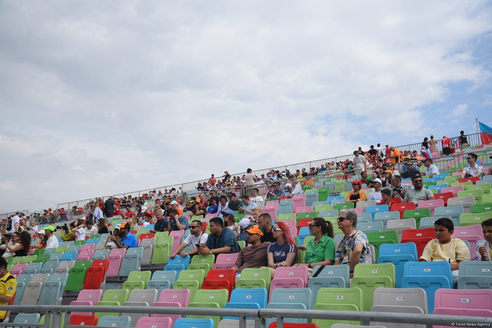 Яркие моменты соревнований "Формулы-1" в Баку (Фоторепортаж)