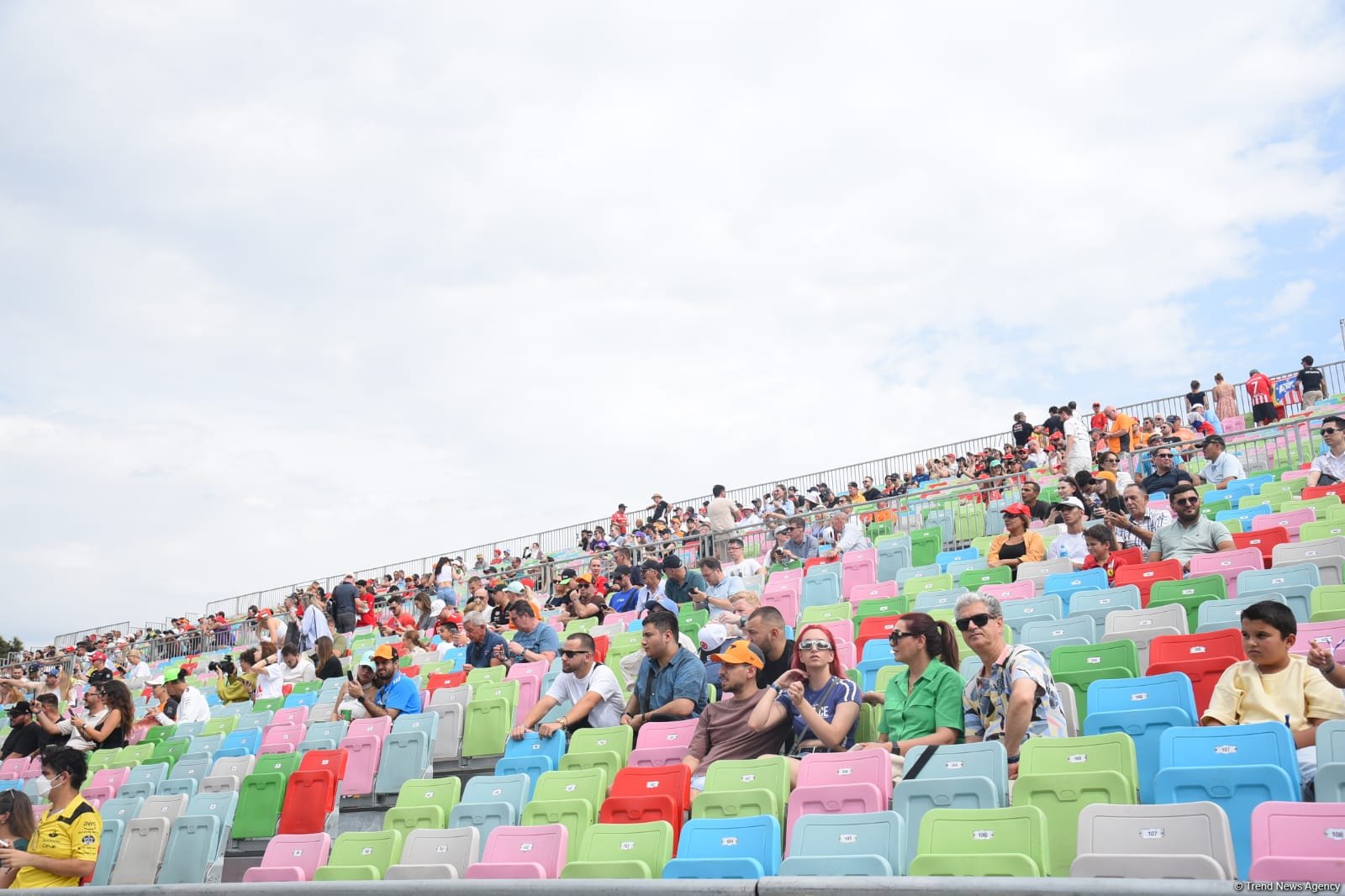 Яркие моменты соревнований "Формулы-1" в Баку (Фоторепортаж)