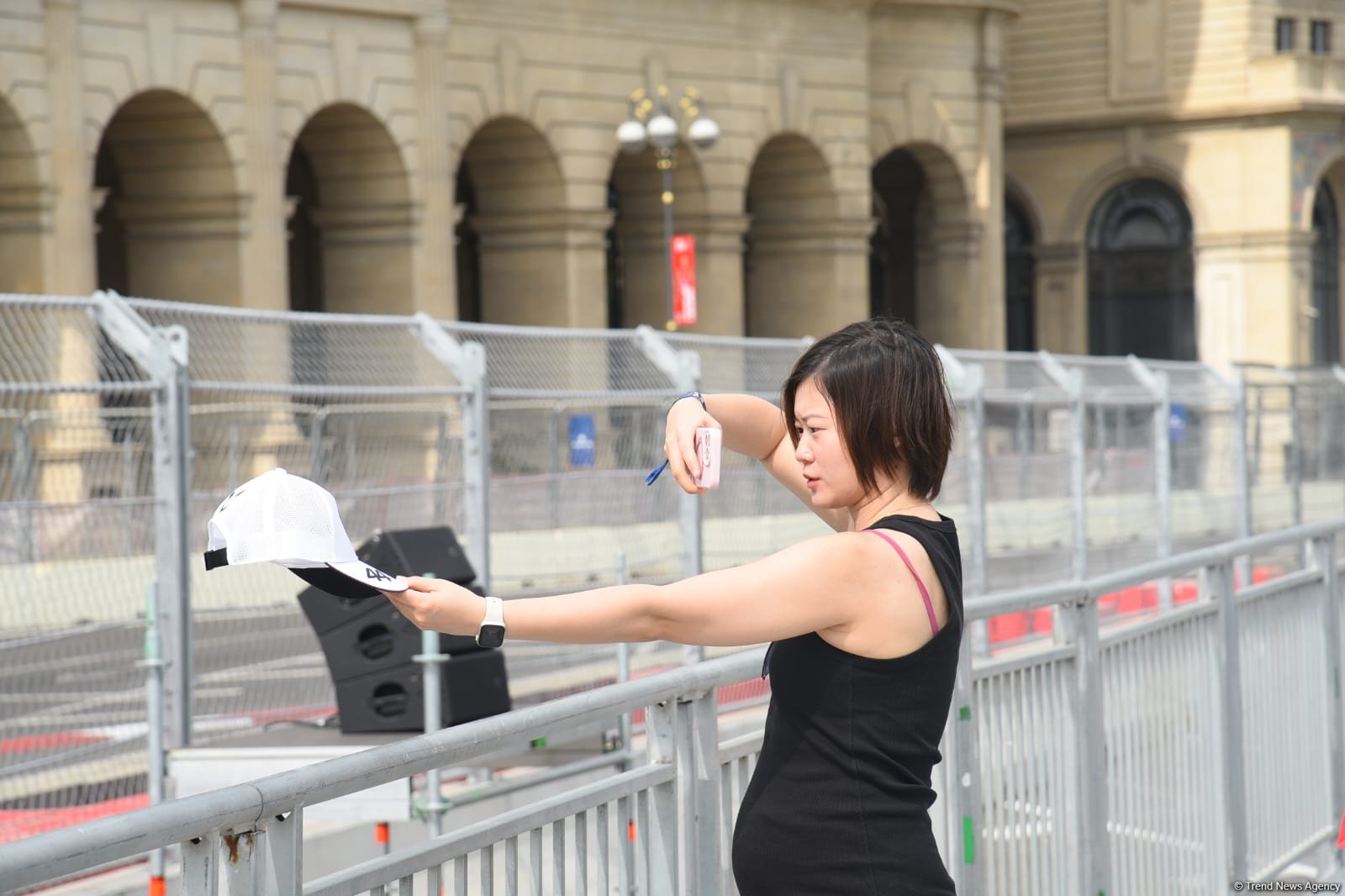 Яркие моменты соревнований "Формулы-1" в Баку (Фоторепортаж)