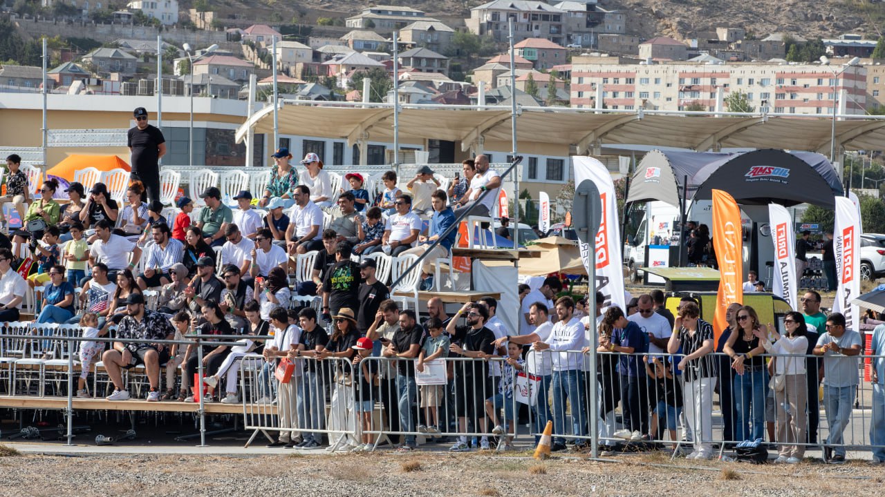 ВТБ (Азербайджан) поддержал первый в стране чемпионат по дрифту (ФОТО)