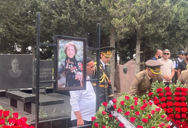 Фатма Саттарова похоронена во II Аллее почетного захоронения в Баку (ФОТО)