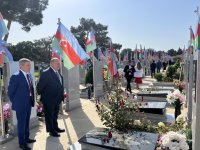 Представитель администрации канадской провинции Онтарио находится с визитом в Азербайджане (ФОТО)