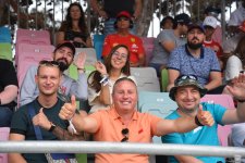 Интересные моменты со зрительских трибун  "Формулы-1" в Баку (ФОТОРЕПОРТАЖ)