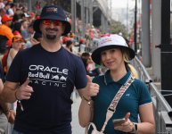 Интересные моменты со зрительских трибун  "Формулы-1" в Баку (ФОТОРЕПОРТАЖ)