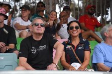 Интересные моменты со зрительских трибун  "Формулы-1" в Баку (ФОТОРЕПОРТАЖ)