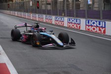 Завершились спринтерские гонки команд "Формулы-2" в Баку (ФОТО/ВИДЕО)