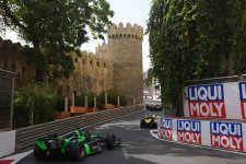 Завершились спринтерские гонки команд "Формулы-2" в Баку (ФОТО/ВИДЕО)