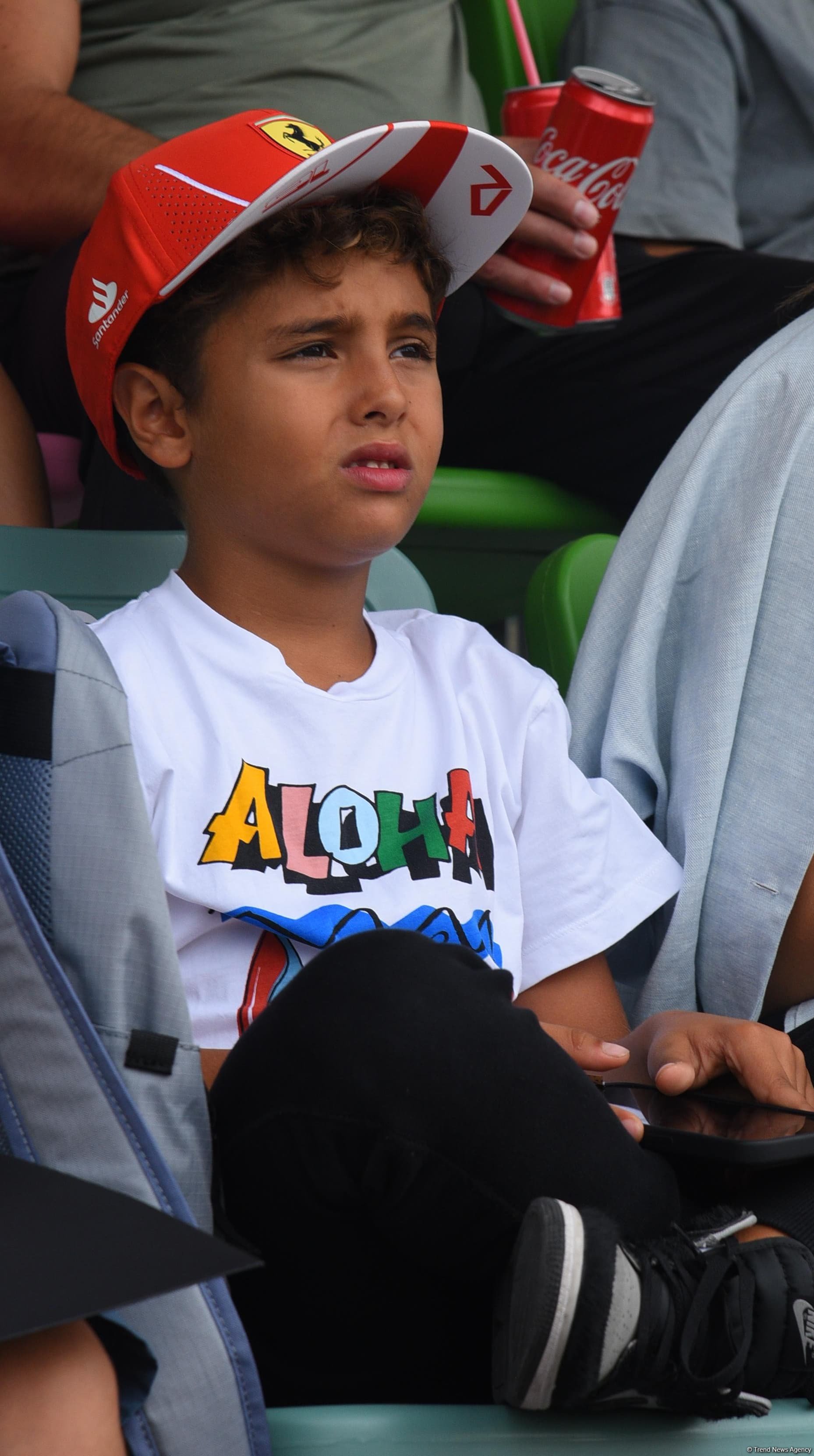 Интересные моменты со зрительских трибун  "Формулы-1" в Баку (ФОТОРЕПОРТАЖ)