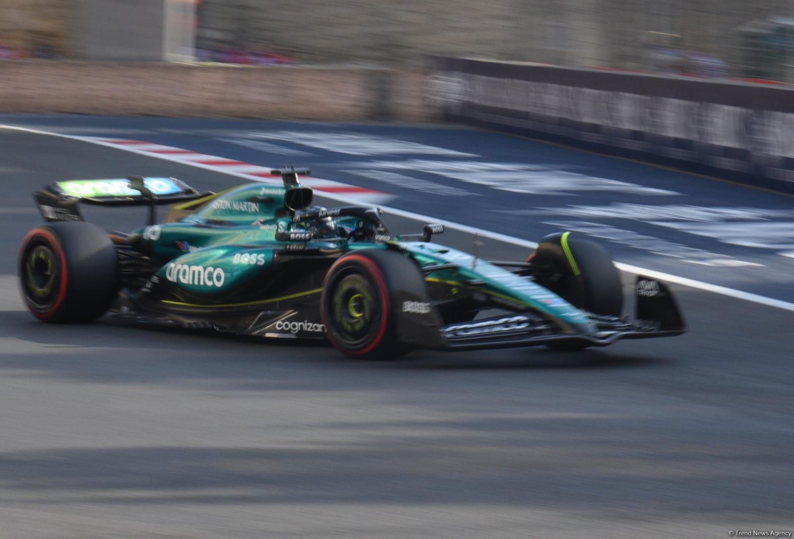 Завершился порядковый заезд команд "Формулы-1" в Баку (ФОТО)