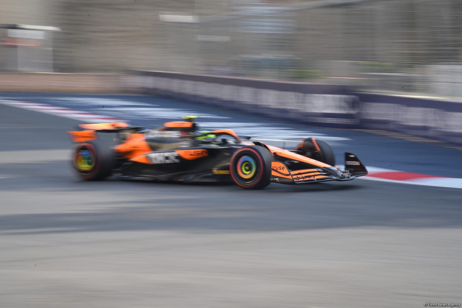 Завершился порядковый заезд команд "Формулы-1" в Баку (ФОТО)