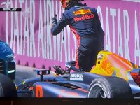 Во время гонок команд "Формулы-2" в Баку столкнулось несколько болидов (ФОТО)