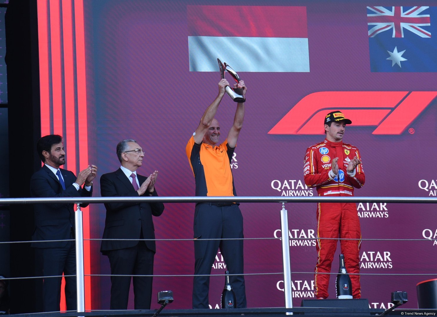 В Баку наградили победителей финальной гонки Формулы 1 (ФОТО/ВИДЕО)