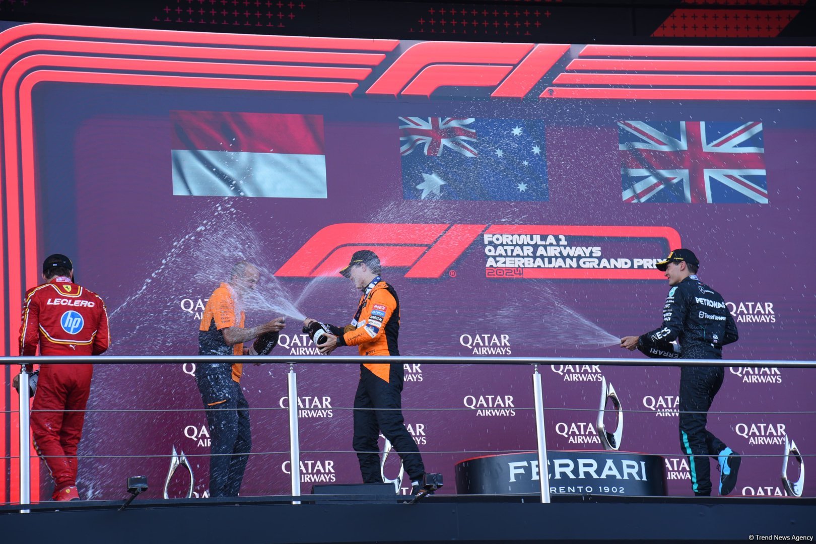 В Баку наградили победителей финальной гонки Формулы 1 (ФОТО/ВИДЕО)