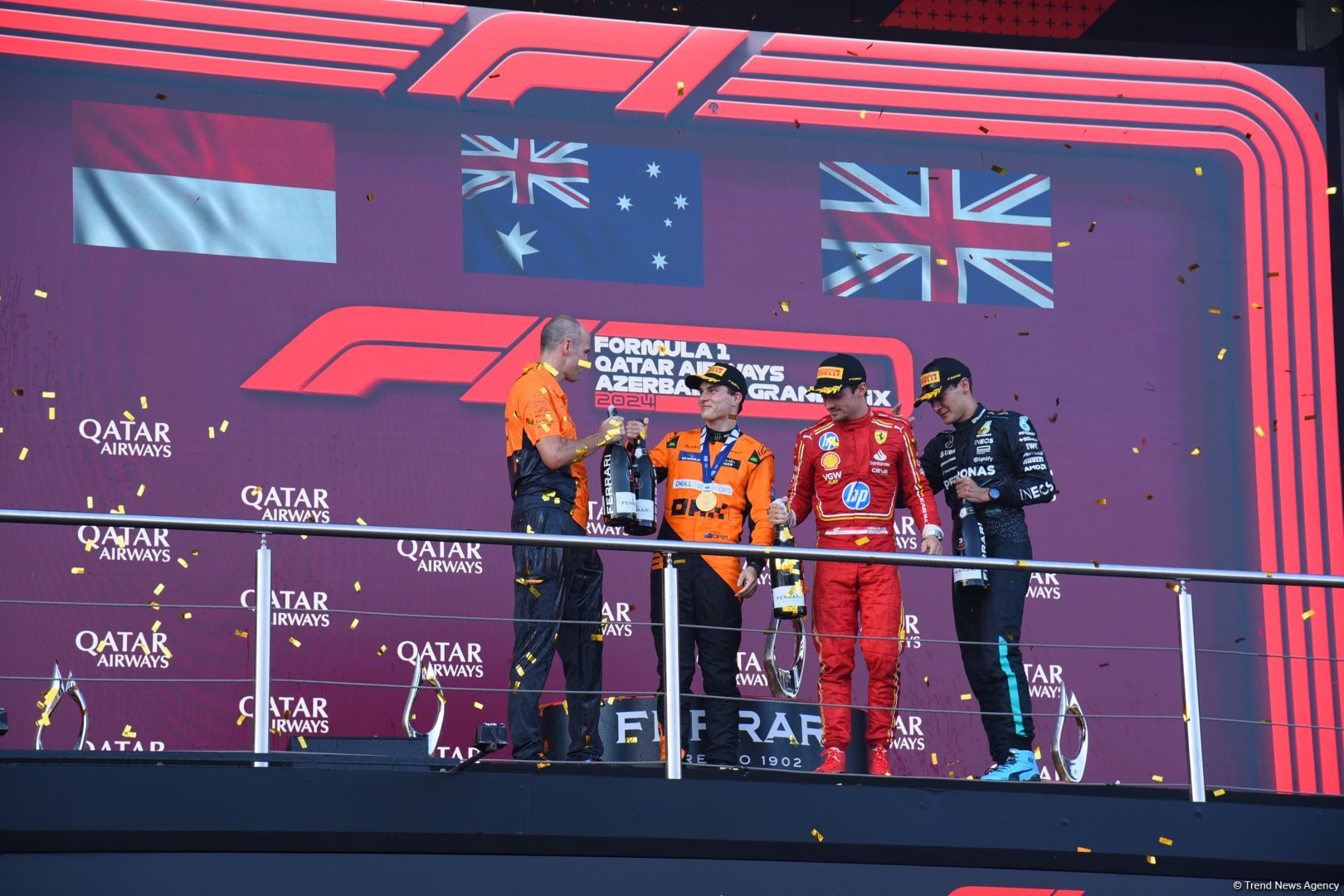 В Баку наградили победителей финальной гонки Формулы 1 (ФОТО/ВИДЕО)