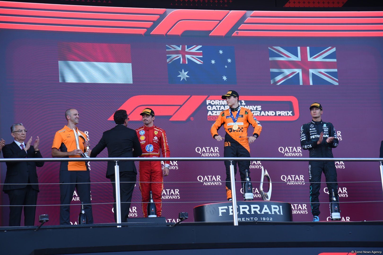 В Баку наградили победителей финальной гонки Формулы 1 (ФОТО/ВИДЕО)