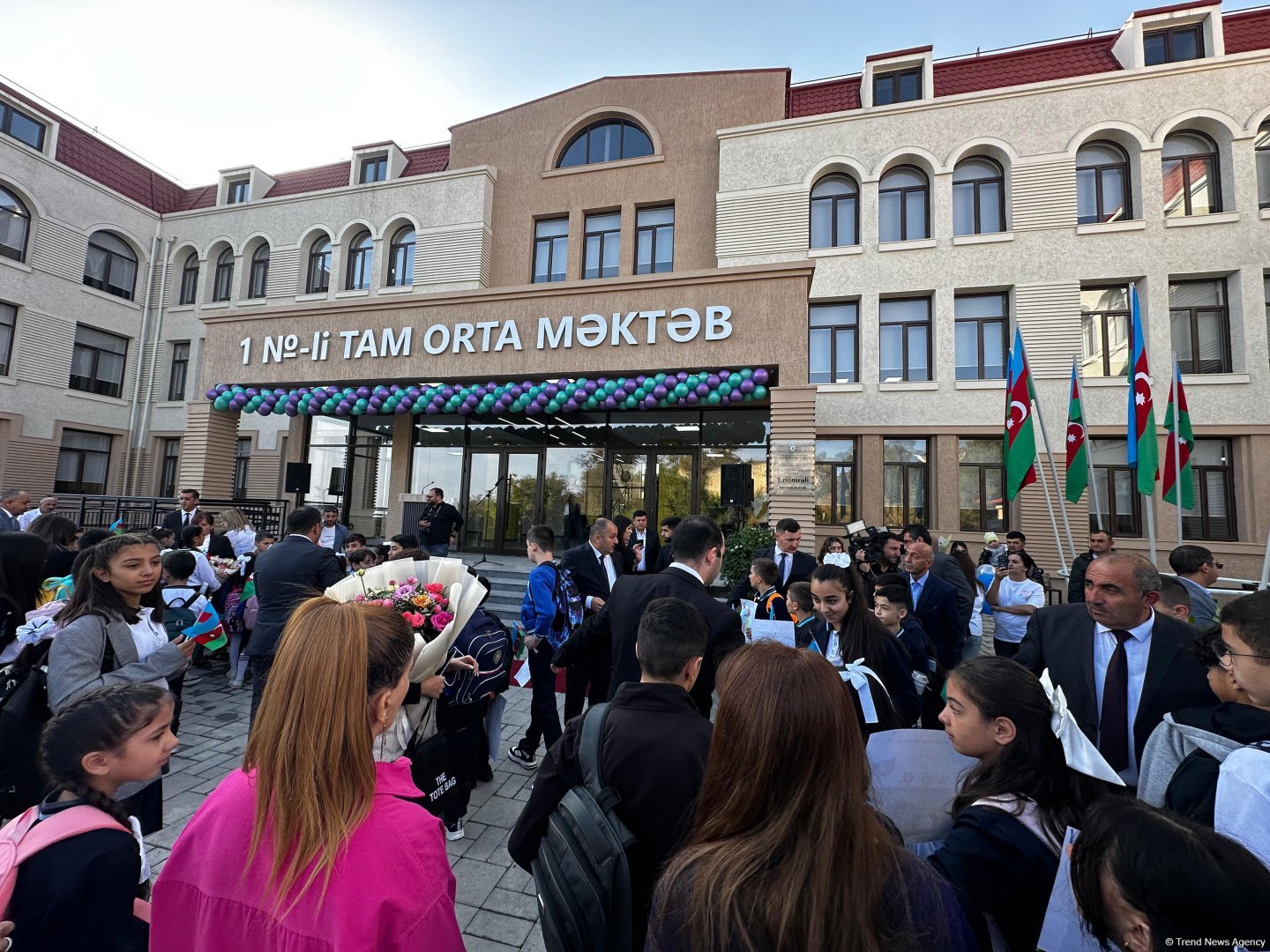 Спустя 32 года в Шуше прозвенел первый звонок (ВИДЕО/ФОТО)