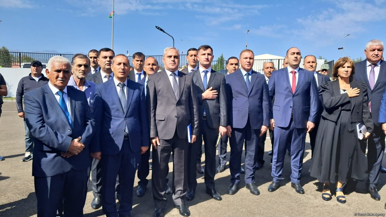 Спустя более 30 лет "первый звонок" прозвенел и в Ходжалы (ФОТО)