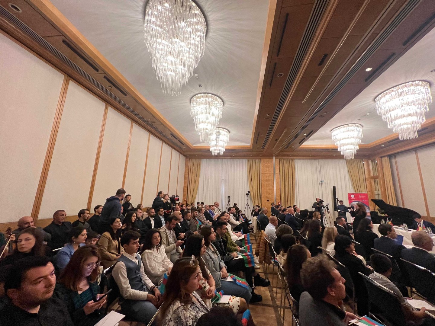 В Штутгарте состоялась встреча с азербайджанской общиной (ФОТО)