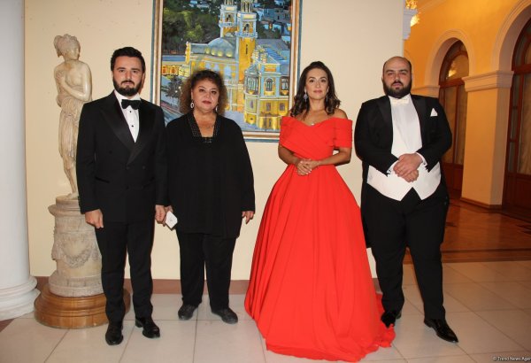 В Баку состоялось торжественное открытие XVI Международного музыкального фестиваля имени Узеира Гаджибейли (ФОТО)