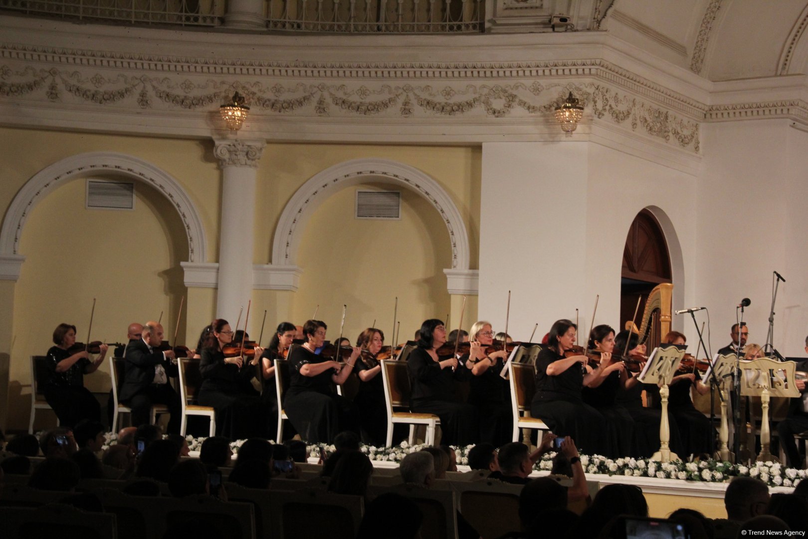 В Баку состоялось торжественное открытие XVI Международного музыкального фестиваля имени Узеира Гаджибейли (ФОТО)