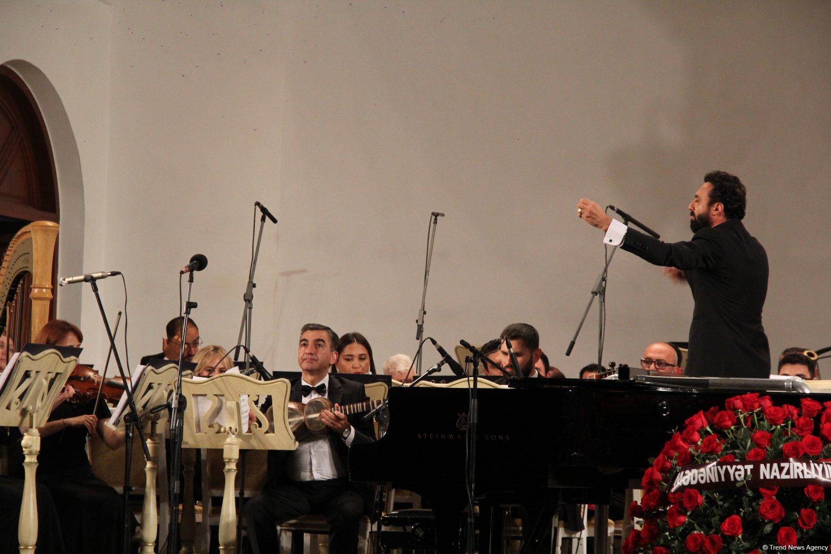 В Баку состоялось торжественное открытие XVI Международного музыкального фестиваля имени Узеира Гаджибейли (ФОТО)