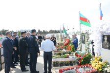 В Баку общественность чтит память военнослужащих, погибших в антитеррористических мероприятиях локального характера в Карабахе (ФОТО)