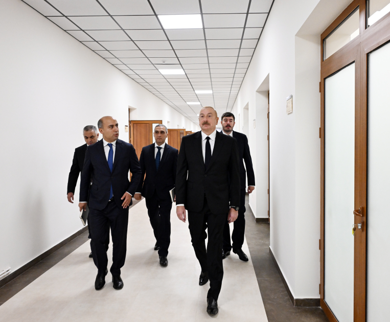 Президент Ильхам Алиев принял участие в открытии после ремонта Карабахского университета (ВИДЕО/ФОТО)