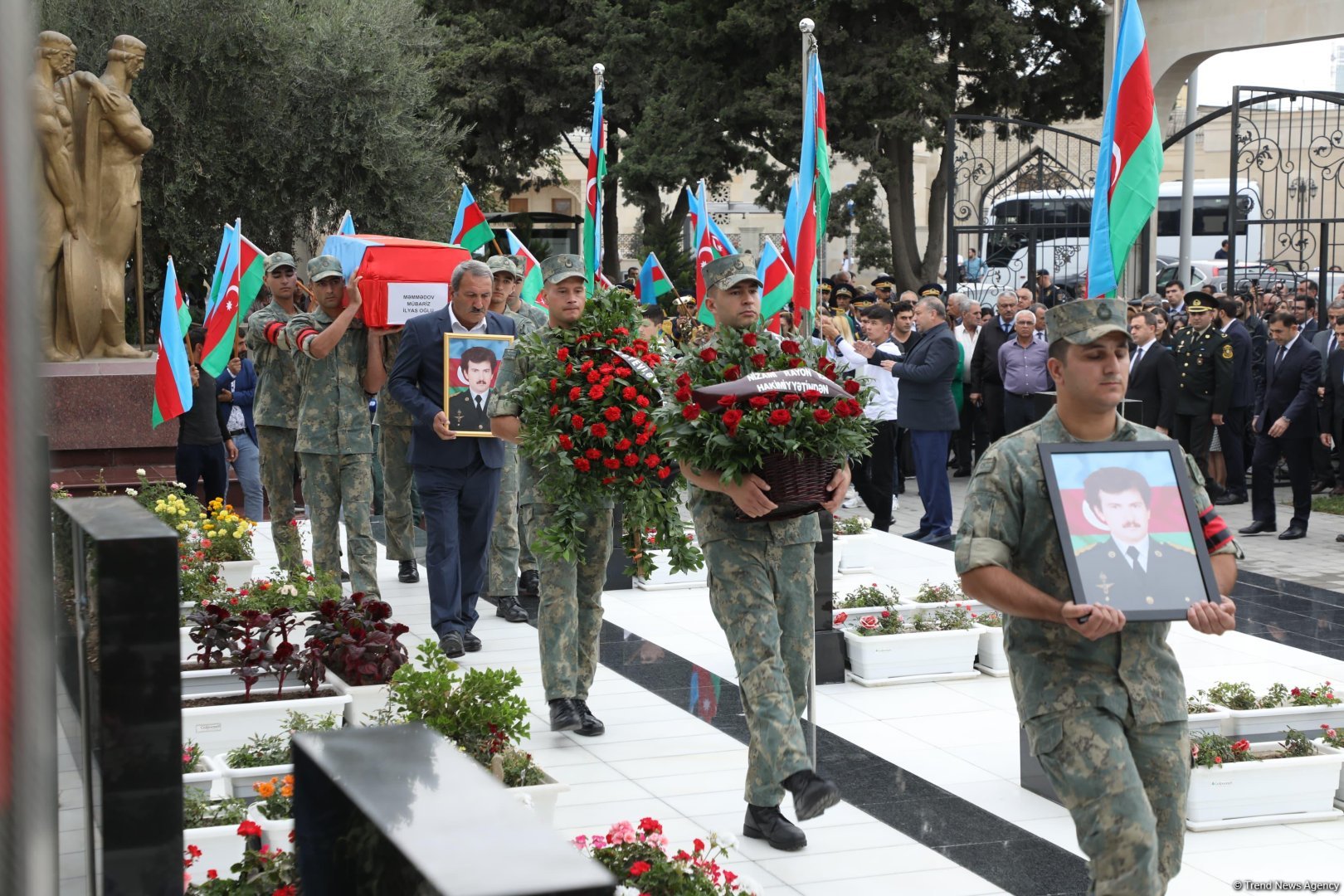 В Баку захоронены останки шехида Мубариза Мамедова, пропавшего без вести в I Карабахской войне (ФОТО)