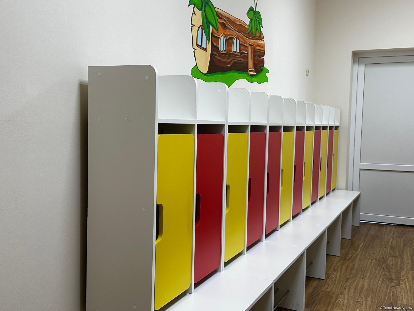 Фото- и видеокадры из открывшихся после ремонта яслей-детсада в городе Ханкенди