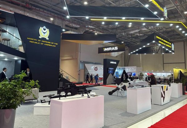Руководство минобороны Азербайджана приняло участие в церемонии открытия международной оборонной выставки "ADEX" (ФОТО)