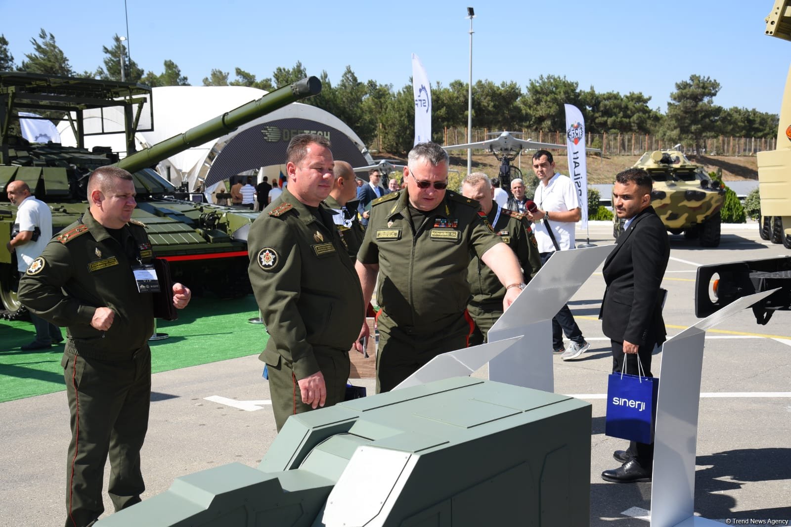 Военное сотрудничество между Азербайджаном и Беларусью носит стратегический характер - начальник Генштаба ВС Беларуси (ФОТО)