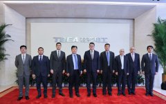 Обсуждено сотрудничество Азербайджана с китайскими компаниями в сфере ВИЭ (ФОТО)