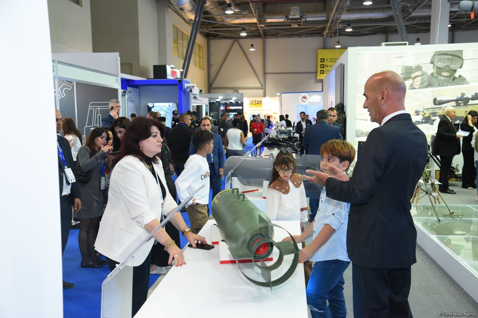 В Баку стартовал третий день международной оборонной выставки "ADEX" (ВИДЕО/ФОТО)