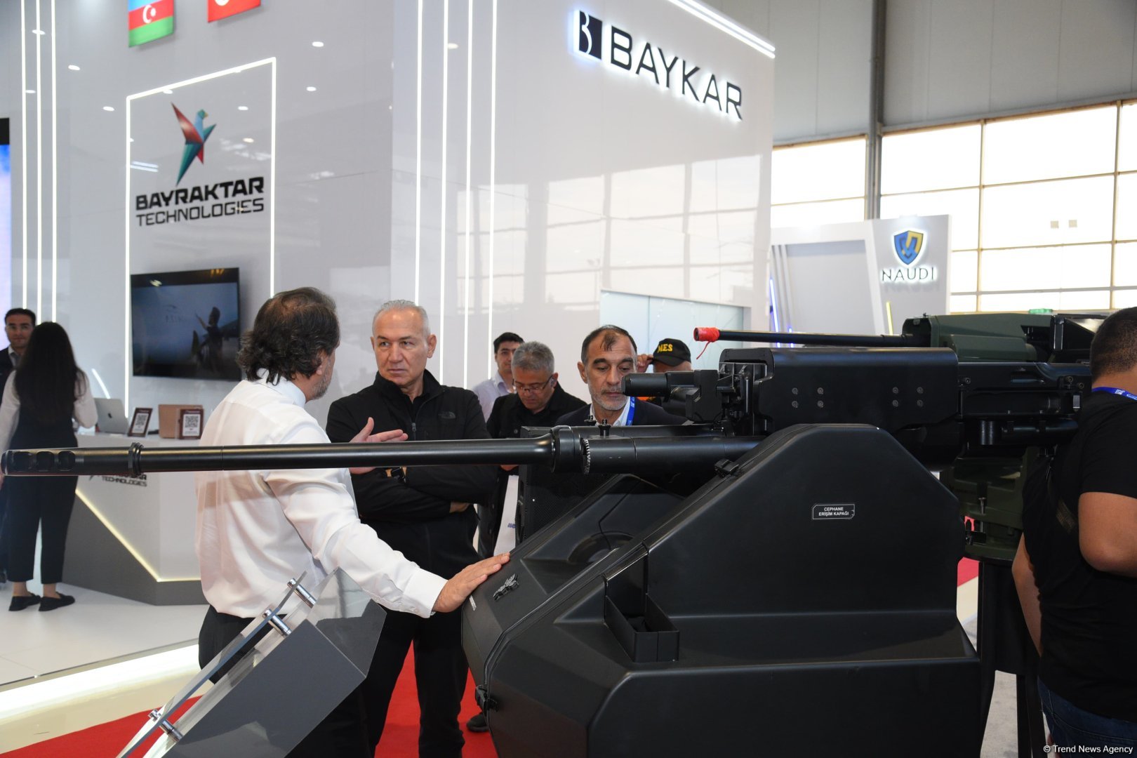 В Баку стартовал третий день международной оборонной выставки "ADEX" (ВИДЕО/ФОТО)