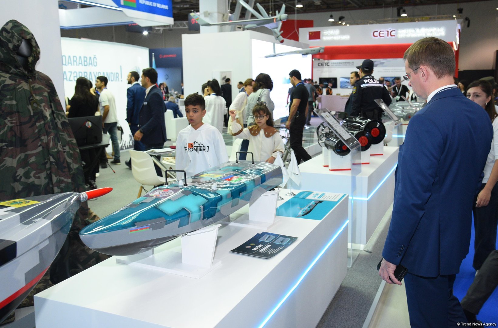 В Баку стартовал третий день международной оборонной выставки "ADEX" (ВИДЕО/ФОТО)