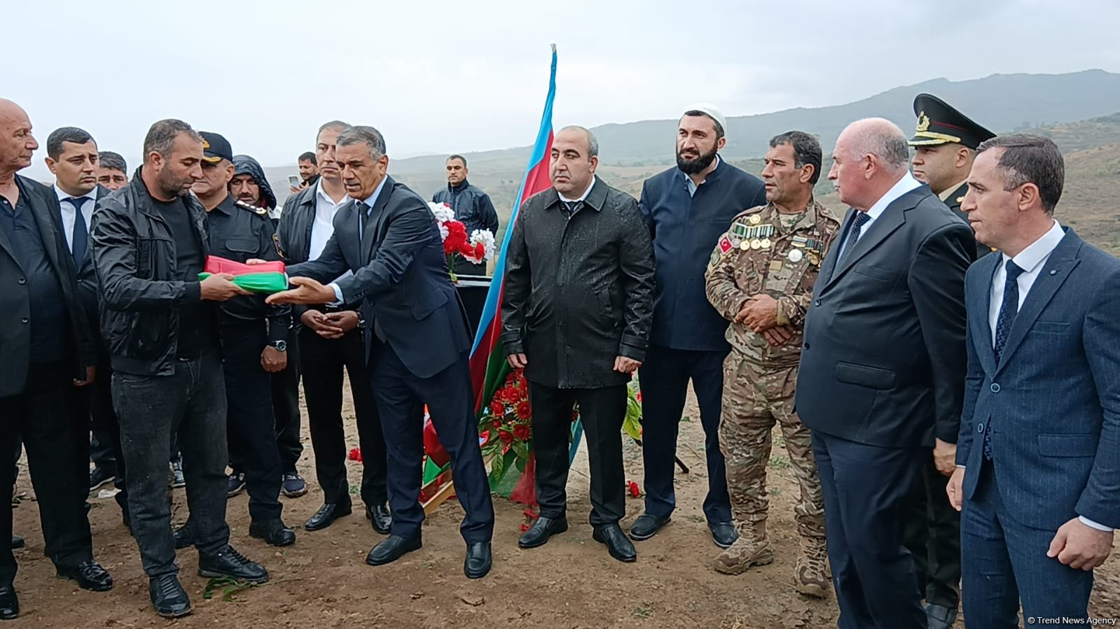 Останки жертвы трагедии в Гарадаглы спустя 32 года захоронены в родном селе (ФОТО)