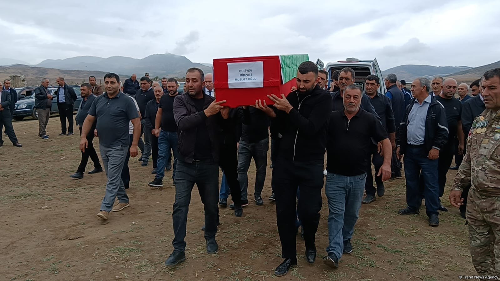 Останки жертвы трагедии в Гарадаглы спустя 32 года захоронены в родном селе (ФОТО)