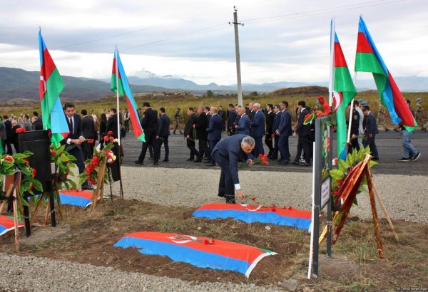 В Ходжалы почтили память шехидов (ФОТО)