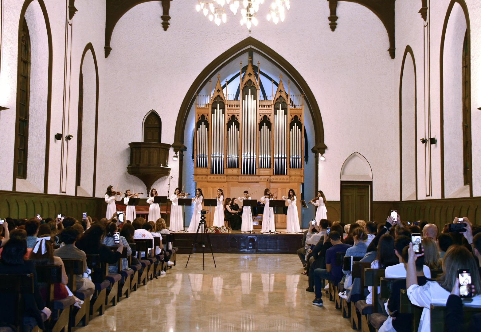 В Баку представлен особый вид музыки - эмоции, экспрессия и индивидуальность (ФОТО)