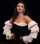 Ученица народной артистки Гюльназ Исмайловой Эльмина Гасан признана одной из лучших в мире  вокалисток (ФОТО)